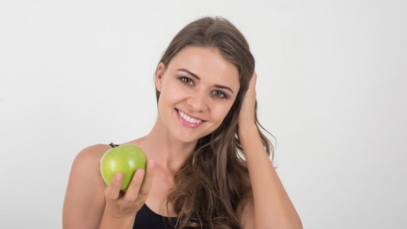 Unlocking the Beauty Secrets of Apples A Guide to Radiant Skin and Luscious Hair