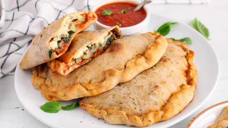 The Ultimate Guide to Classic Calzones
