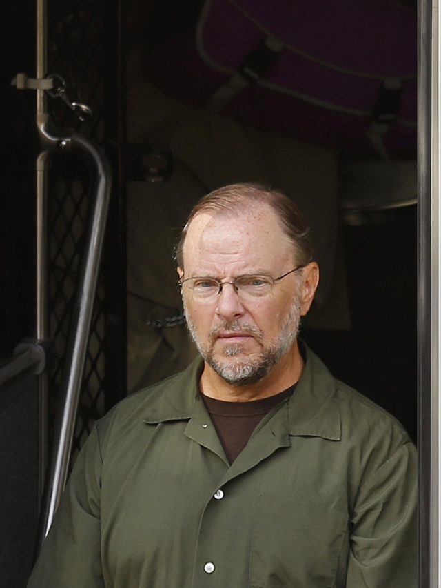 7 CEOs who spent some time in jail